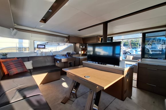 Themis - Interior 1