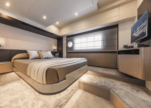 nav_cabin2